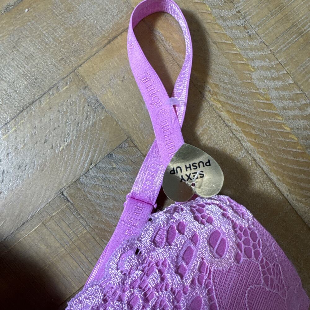 Juicy Couture Bra 36D Pink Lace Push Up Padded Y2K McBling Coquette Lingerie - Picture 5 of 9